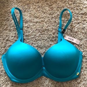 Victoria’s Secret bra